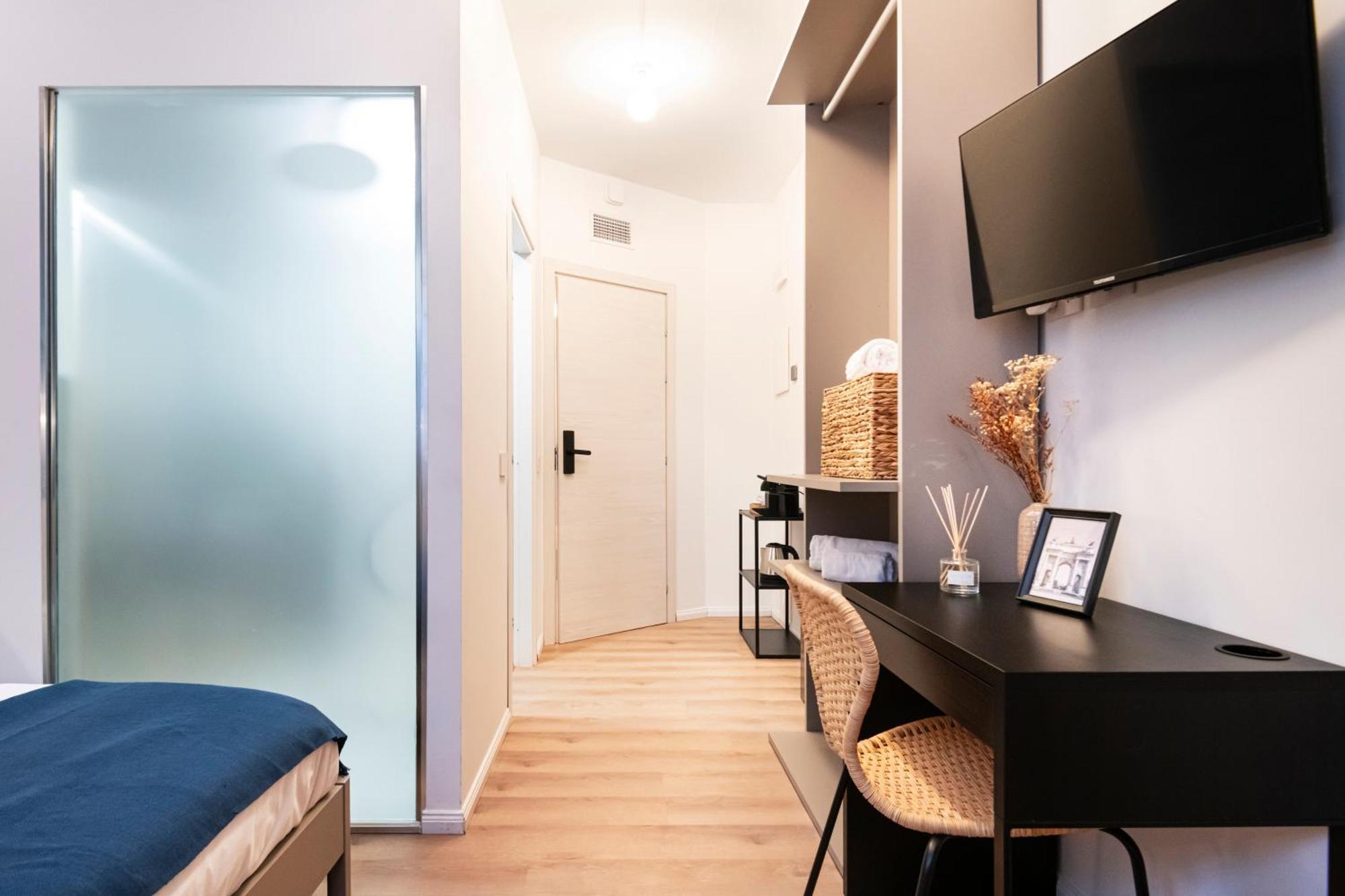 Easylife - Suite In Centrale Milão Exterior foto
